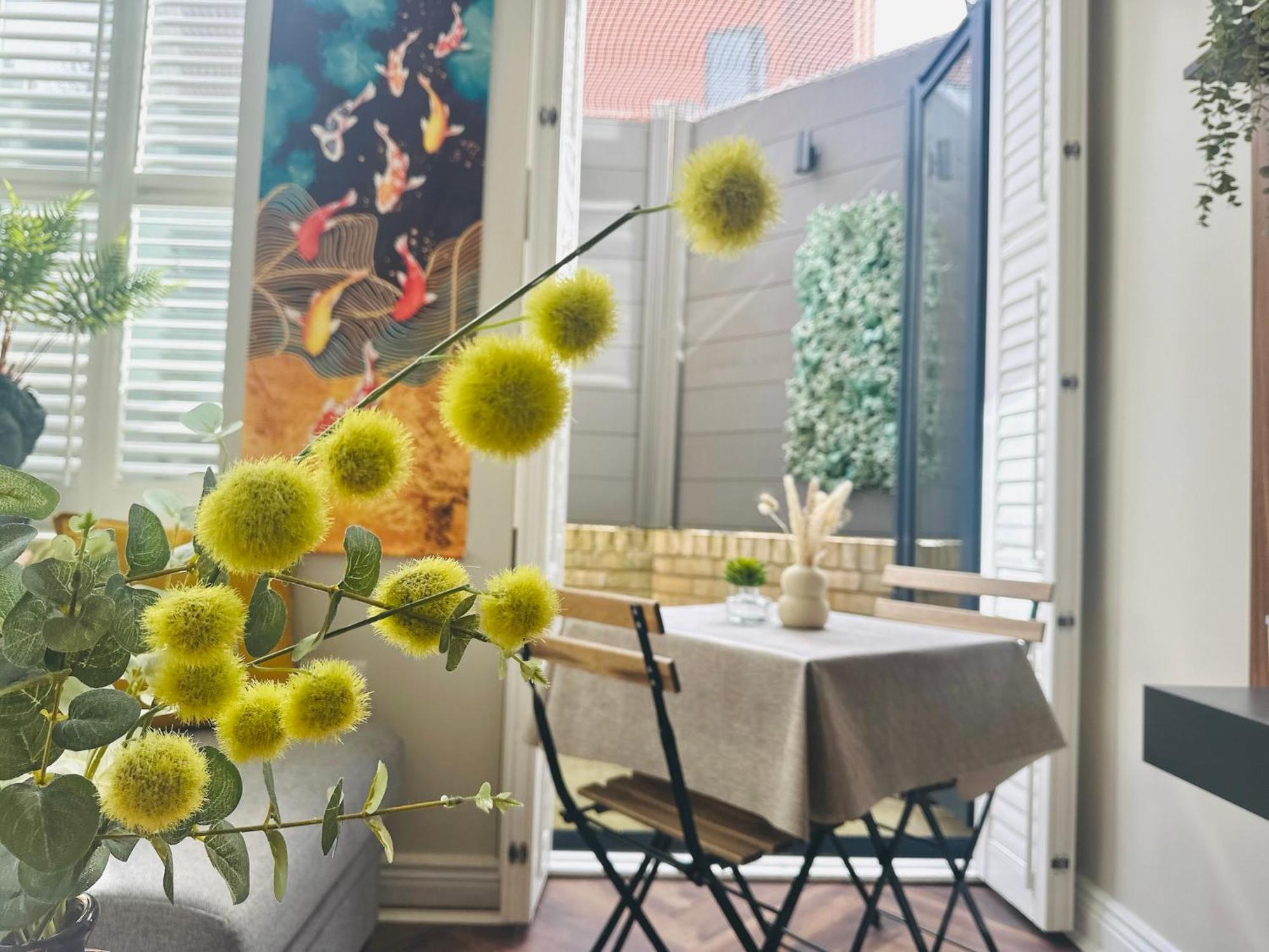 Stylish, Modern Apartment In Central London Eksteriør bilde
